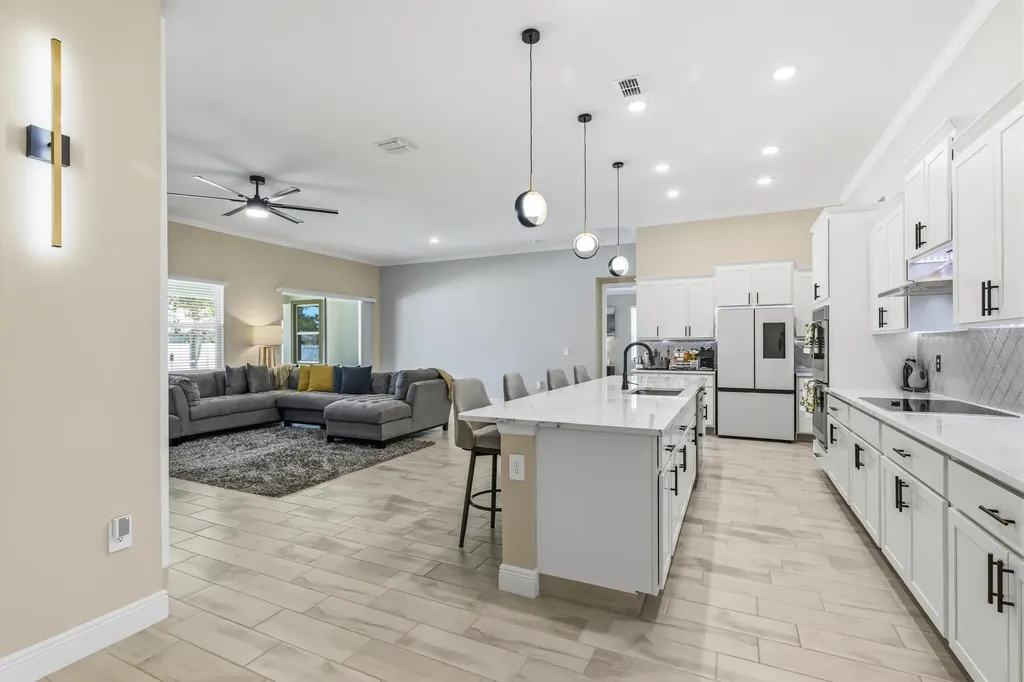 179 SW De Gouvea Terrace Port St Lucie FL 34984