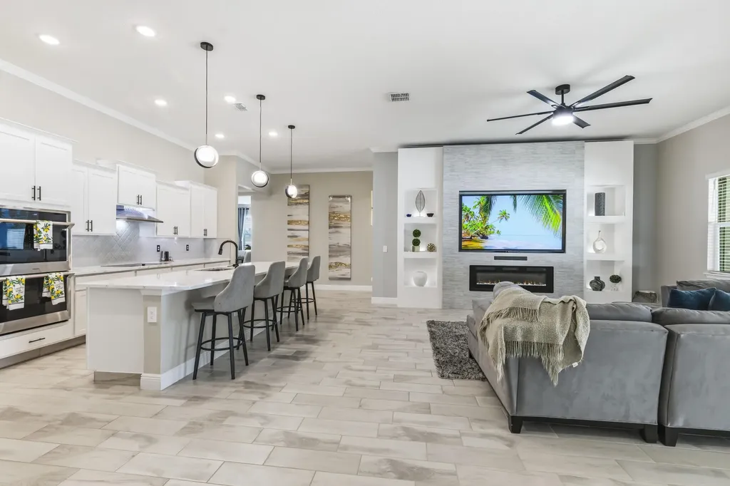 179 SW De Gouvea Terrace Port St Lucie FL 34984