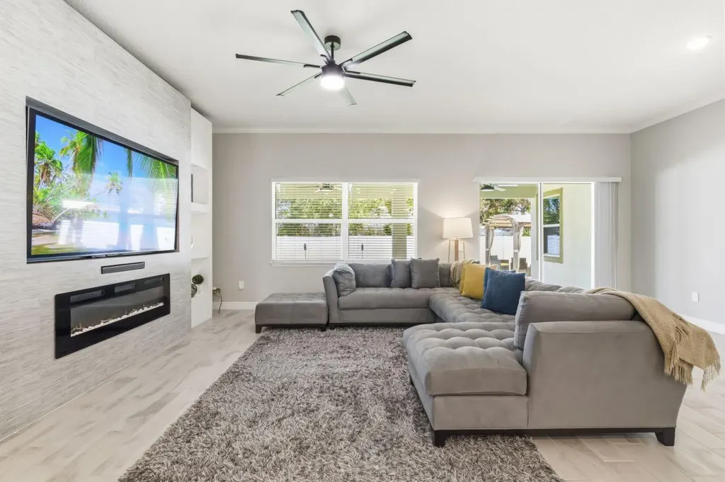 179 SW De Gouvea Terrace Port St Lucie FL 34984