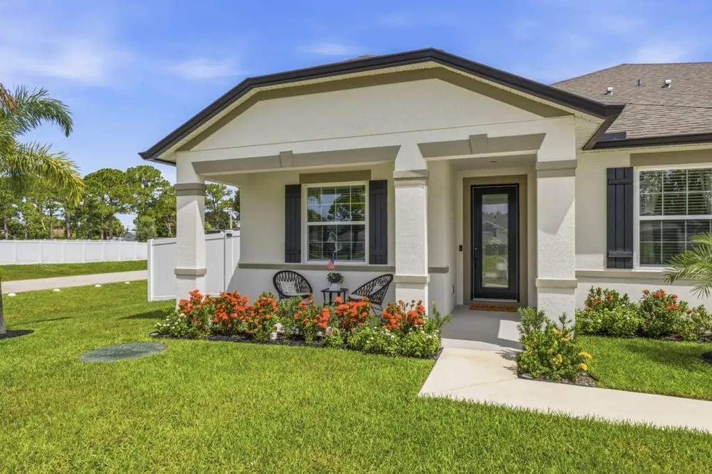 179 SW De Gouvea Terrace Port St Lucie FL 34984