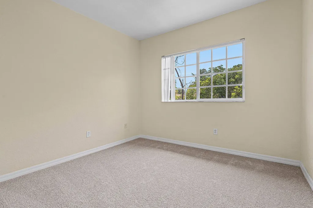 6272 S Military Trail Lake Worth FL 33463