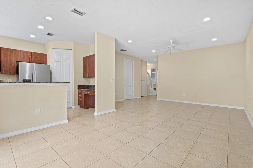 6272 S Military Trail Lake Worth FL 33463