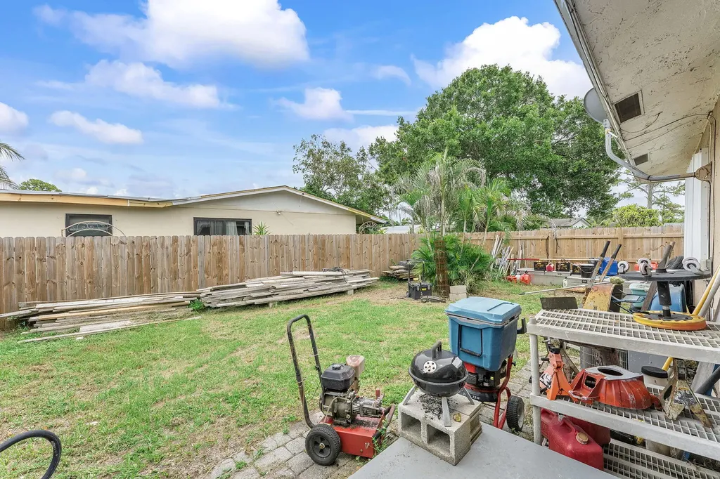 5735 Kumquat Road West Palm Beach FL 33413