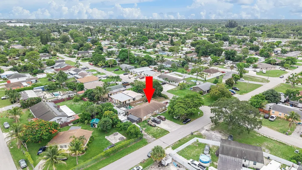 5735 Kumquat Road West Palm Beach FL 33413