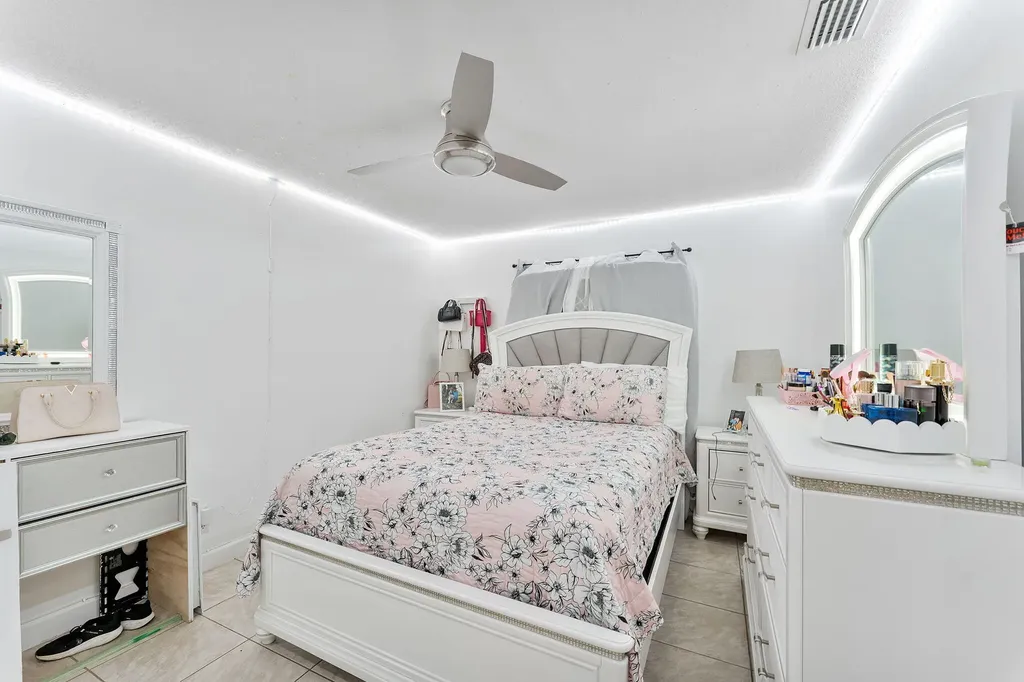5735 Kumquat Road West Palm Beach FL 33413