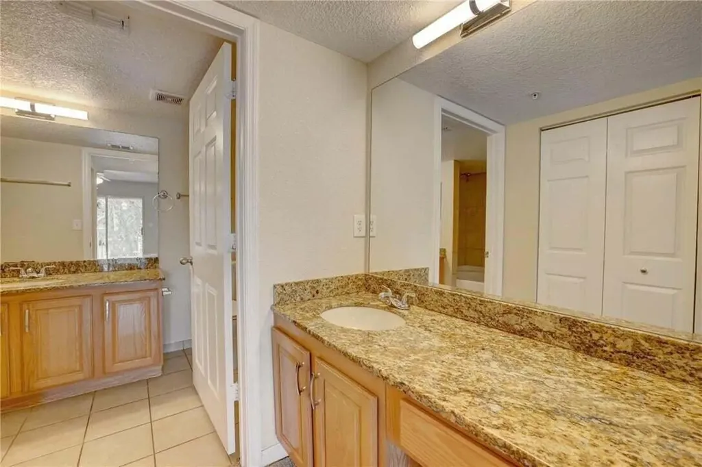 231 SW Palm Drive Port St Lucie FL 34986