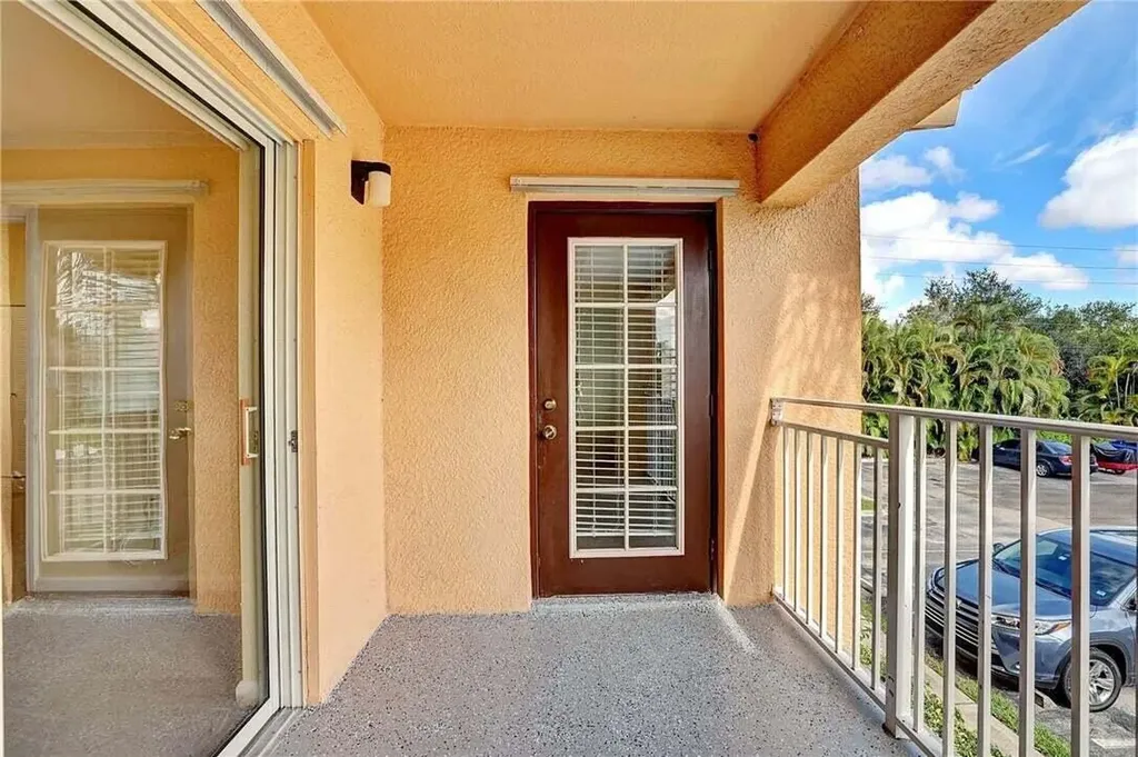 231 SW Palm Drive Port St Lucie FL 34986