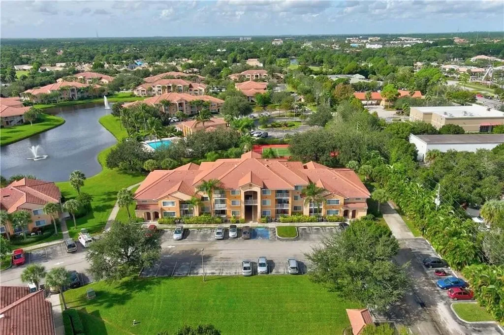 231 SW Palm Drive Port St Lucie FL 34986