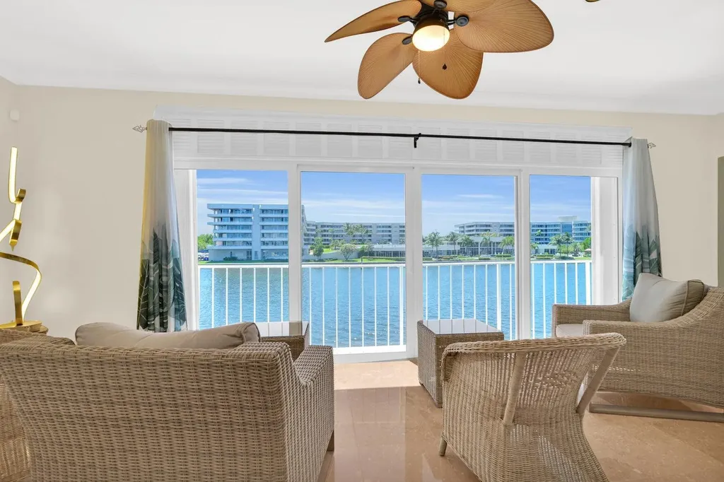 1704 Del Haven Drive Delray Beach FL 33483