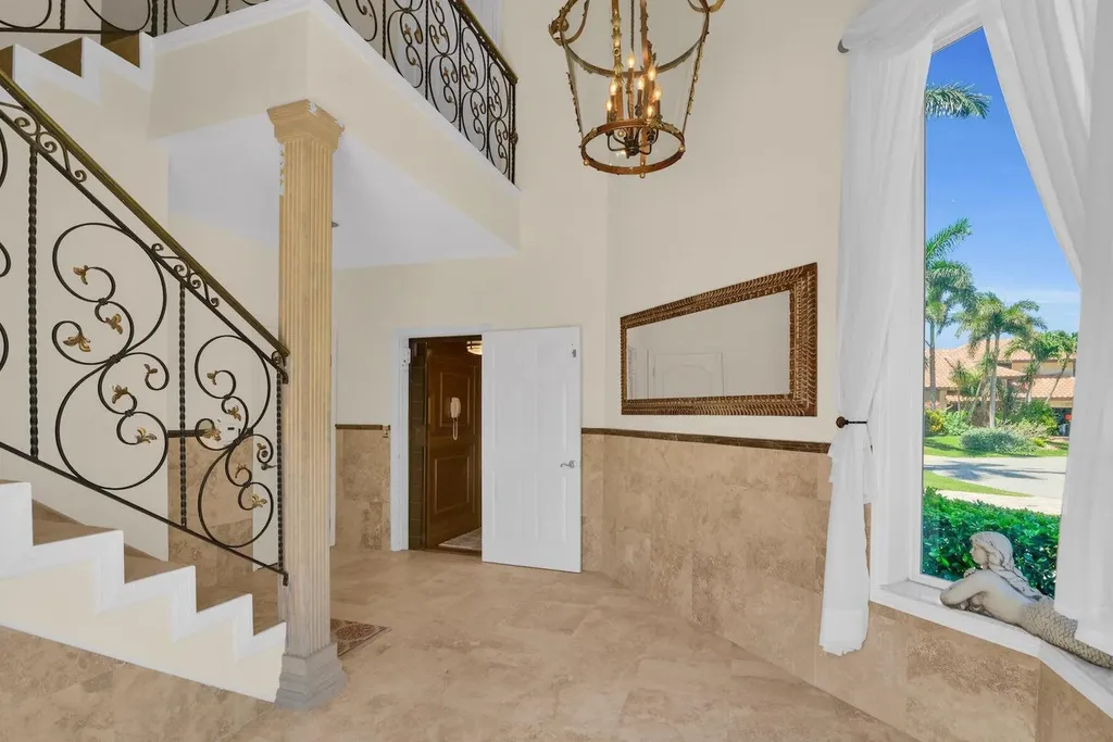 1704 Del Haven Drive Delray Beach FL 33483