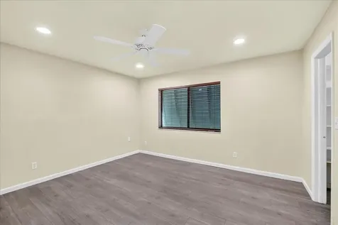 10100 NW 71st Place Tamarac FL 33321