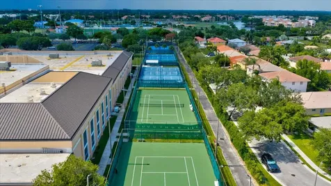 10100 NW 71st Place Tamarac FL 33321