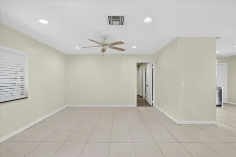 10100 NW 71st Place Tamarac FL 33321