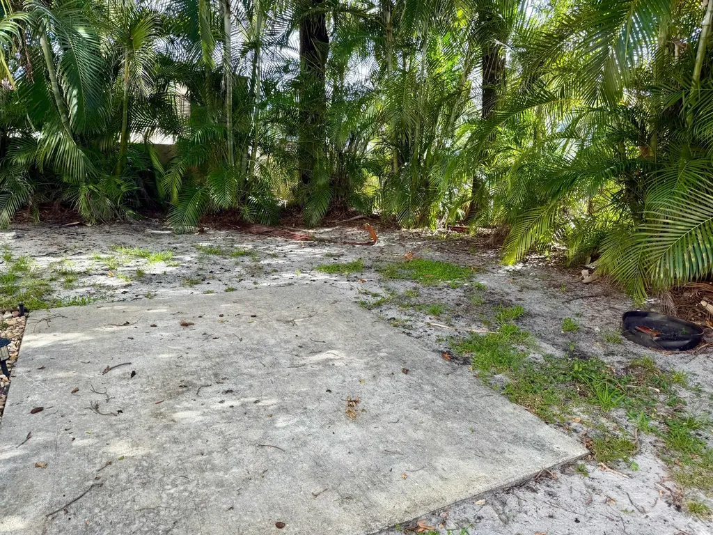 140 S Cypress Road Pompano Beach FL 33060