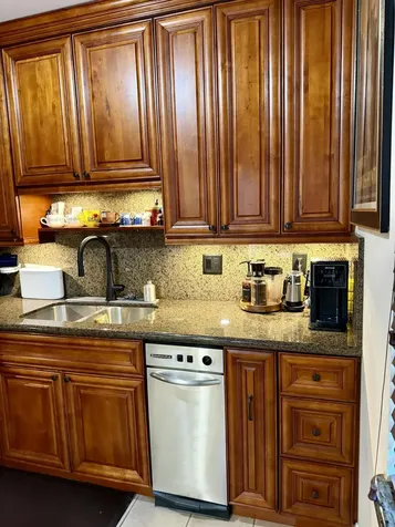 140 S Cypress Road Pompano Beach FL 33060