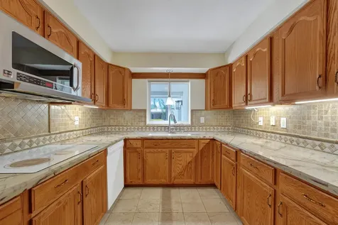 1745 NE 36th Street Oakland Park FL 33334