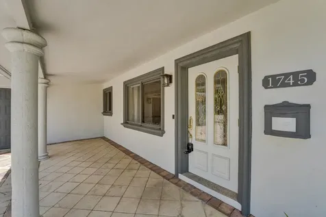 1745 NE 36th Street Oakland Park FL 33334