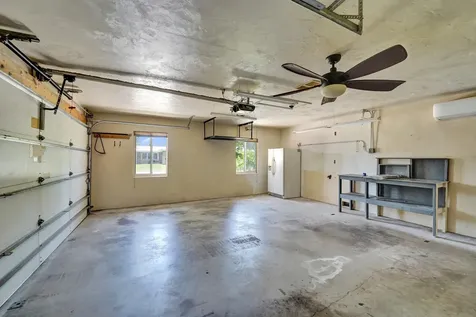 1745 NE 36th Street Oakland Park FL 33334