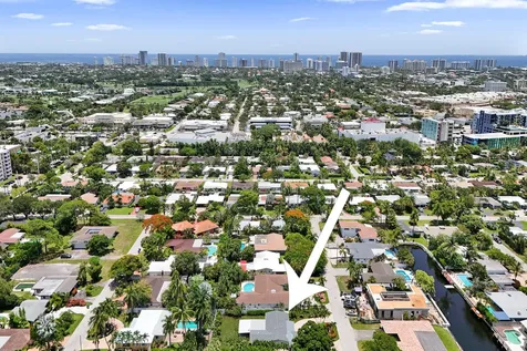 1745 NE 36th Street Oakland Park FL 33334