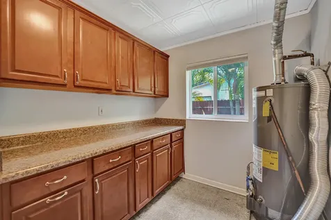 1745 NE 36th Street Oakland Park FL 33334