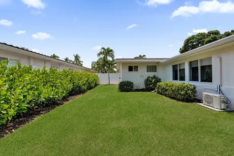 1745 NE 36th Street Oakland Park FL 33334