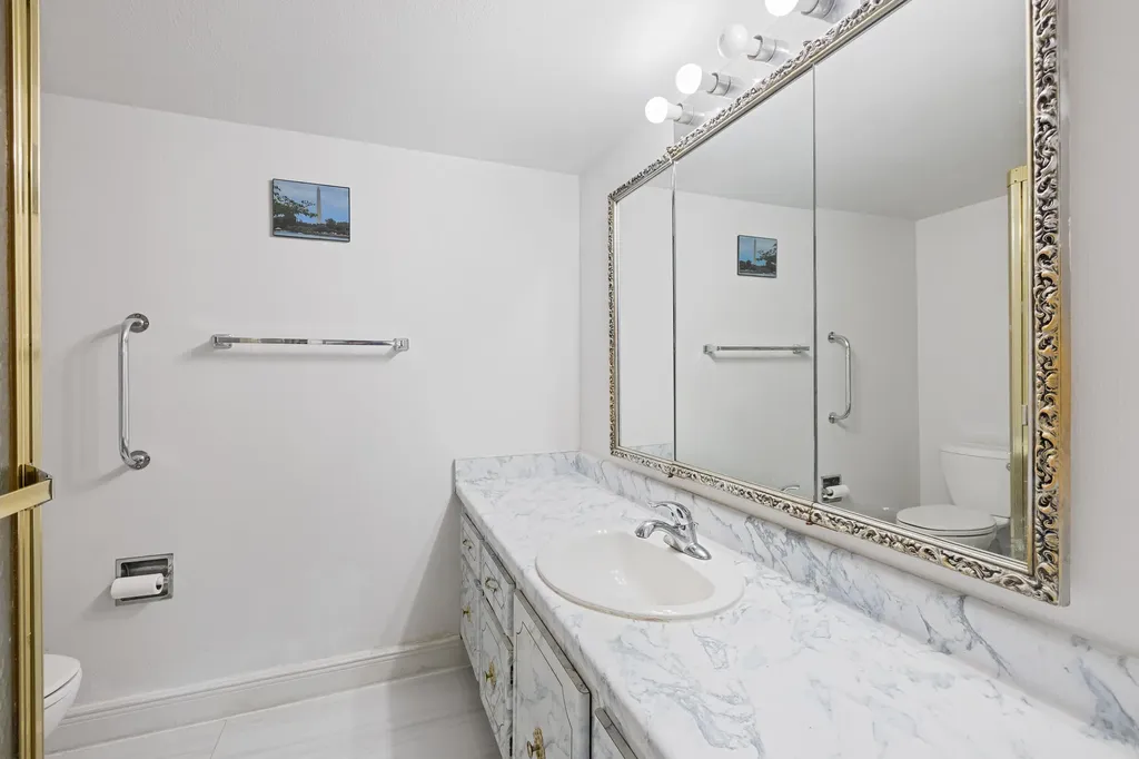 1200 Hibiscus Avenue Pompano Beach FL 33062
