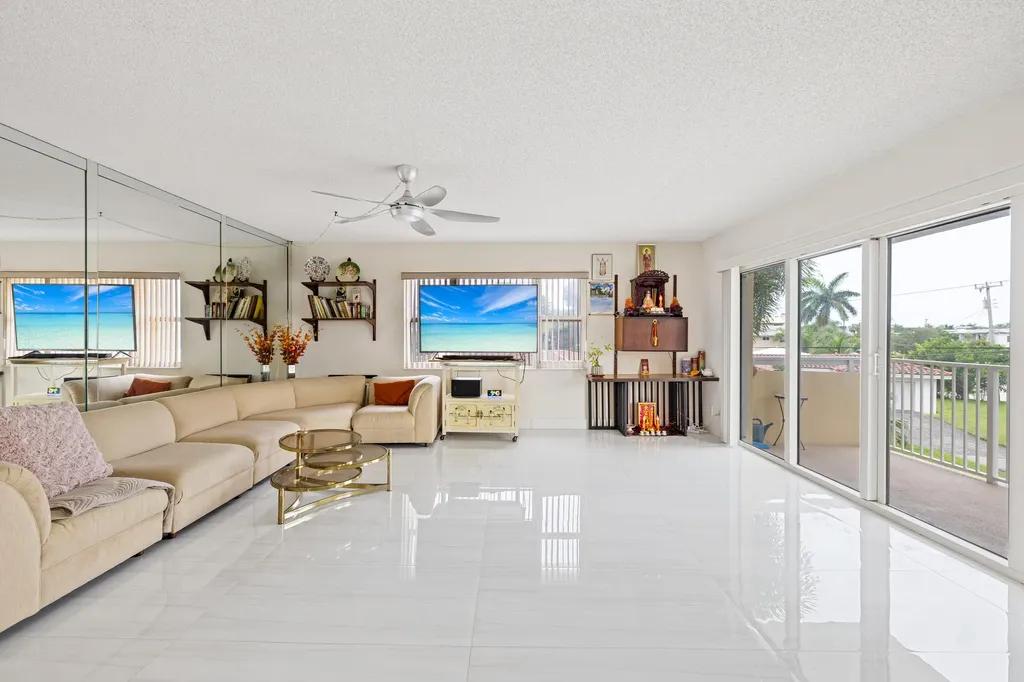1200 Hibiscus Avenue Pompano Beach FL 33062
