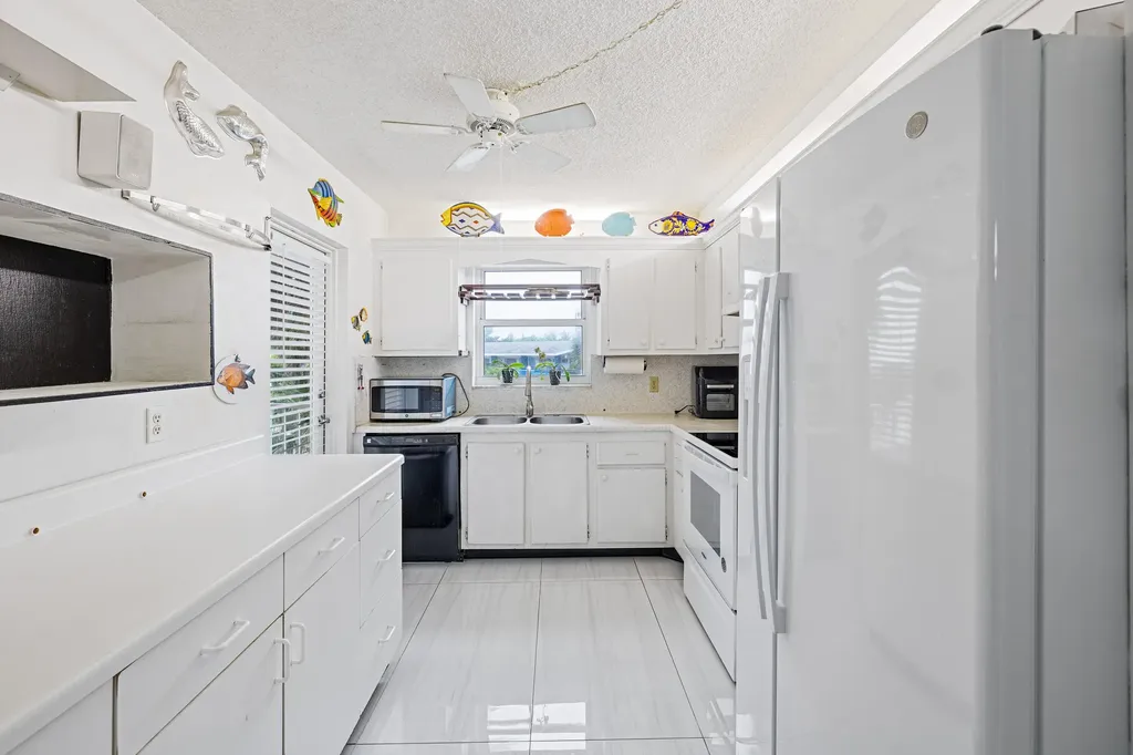 1200 Hibiscus Avenue Pompano Beach FL 33062