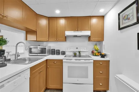 11800 SW 18th Street Miami FL 33175