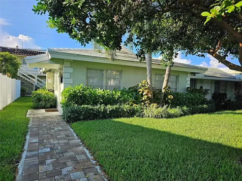2120 NE 41st Street Lighthouse Point FL 33064