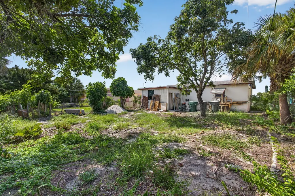1511 W 32nd Street West Palm Beach FL 33404