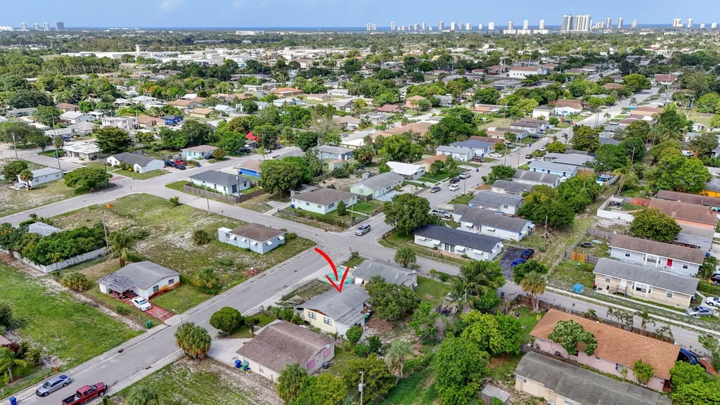 1511 W 32nd Street West Palm Beach FL 33404