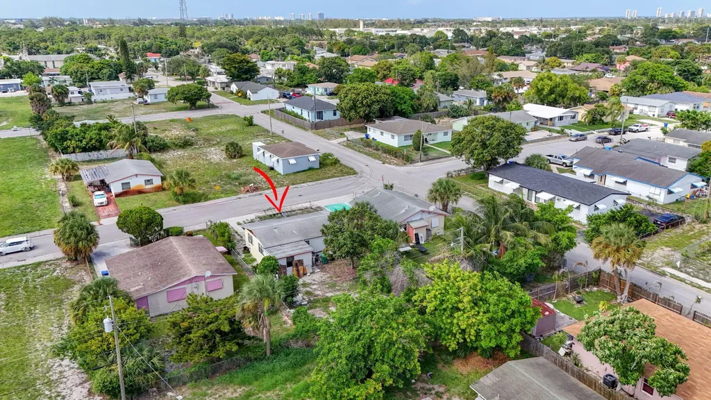 1511 W 32nd Street West Palm Beach FL 33404