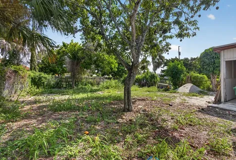 1511 W 32nd Street West Palm Beach FL 33404