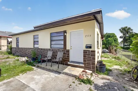 1511 W 32nd Street West Palm Beach FL 33404