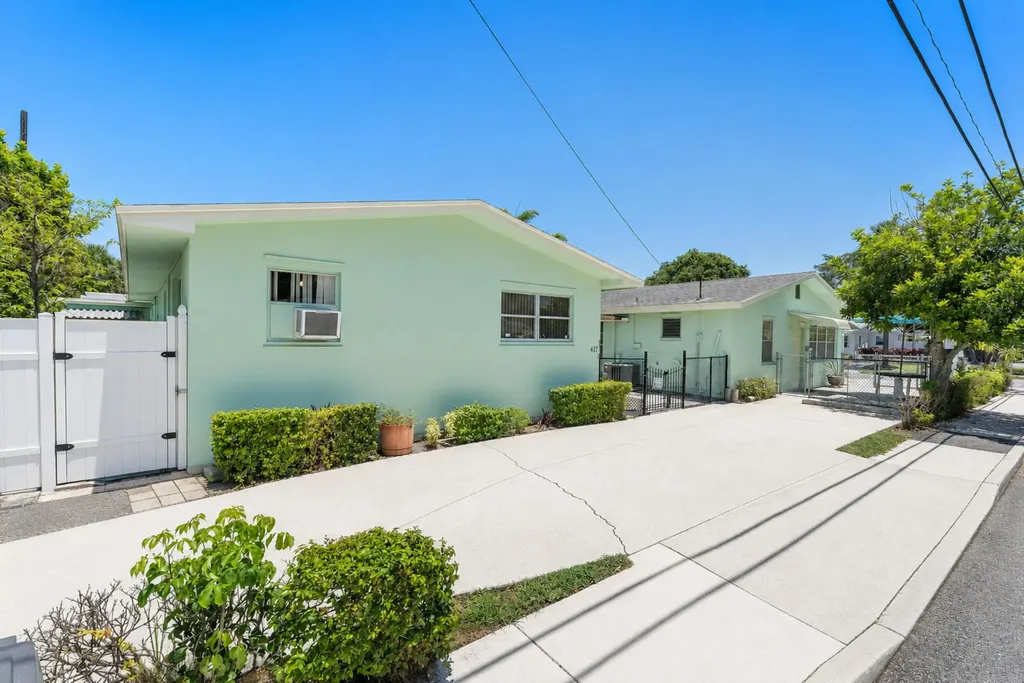 425 Churchill Road West Palm Beach FL 33405