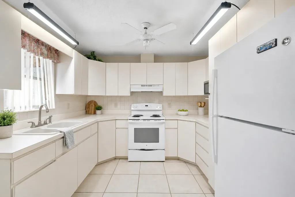 425 Churchill Road West Palm Beach FL 33405