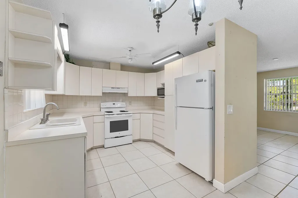 425 Churchill Road West Palm Beach FL 33405