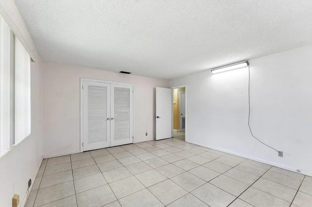 425 Churchill Road West Palm Beach FL 33405