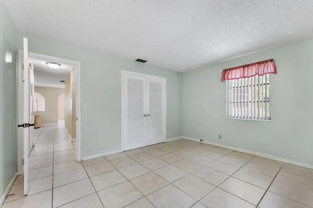 425 Churchill Road West Palm Beach FL 33405