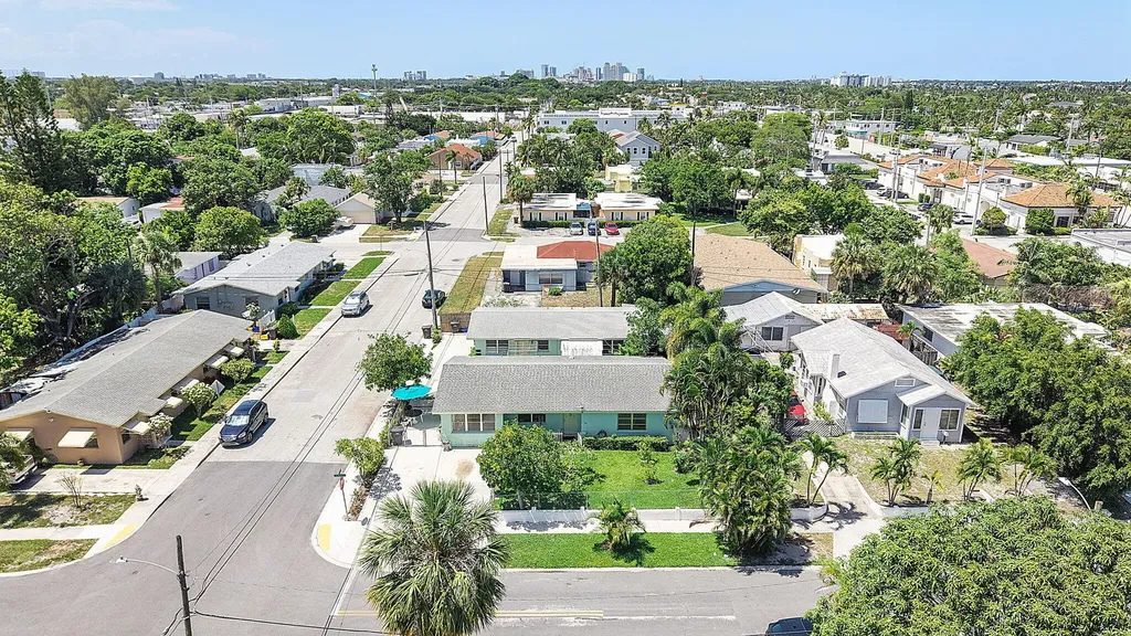 425 Churchill Road West Palm Beach FL 33405