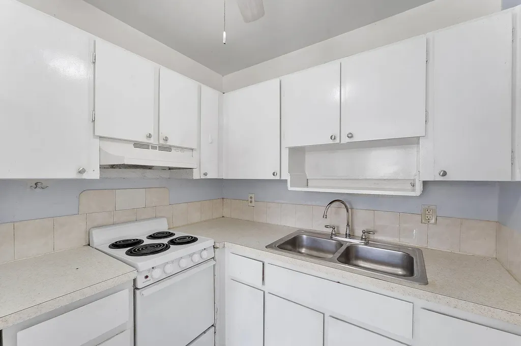 425 Churchill Road West Palm Beach FL 33405