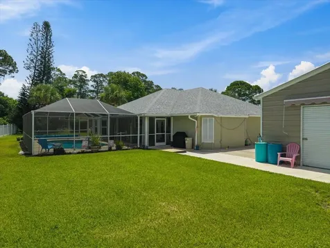 487 Bywood Avenue Sebastian FL 32958