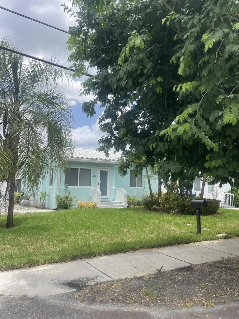 617 SW 9th Street Fort Lauderdale FL 33315