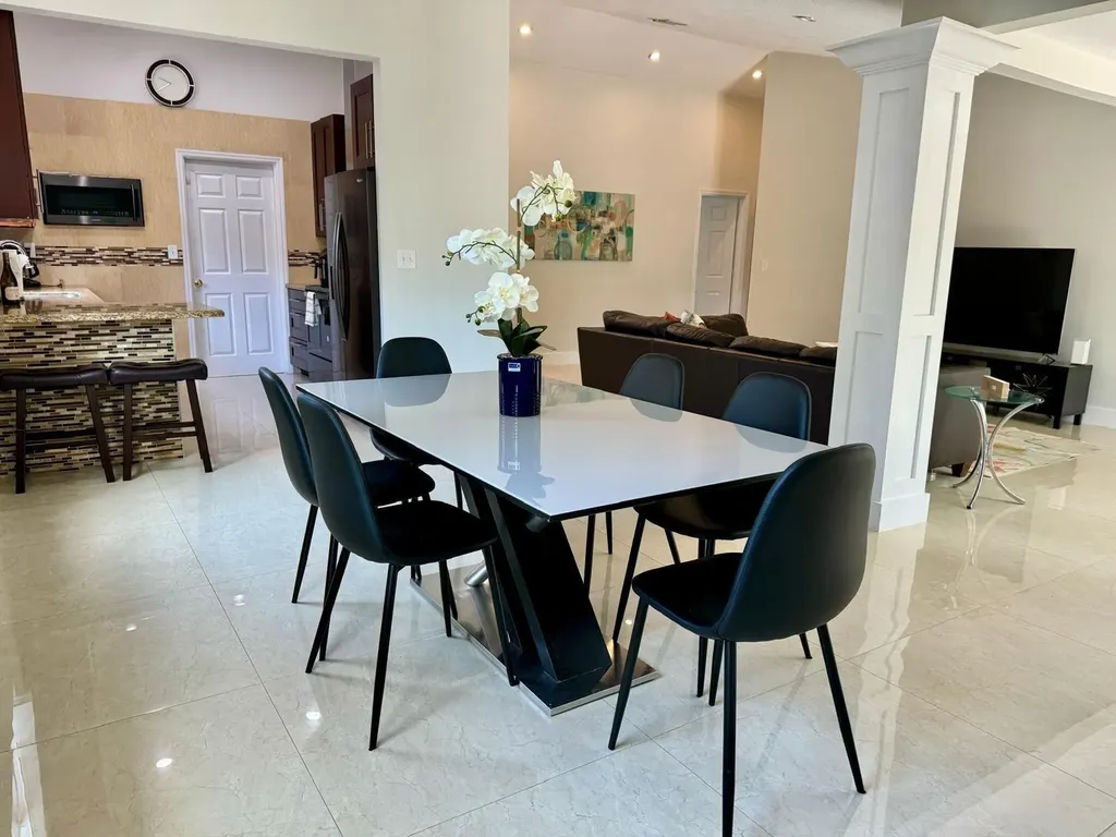 330 SW 35th Avenue Deerfield Beach FL 33442