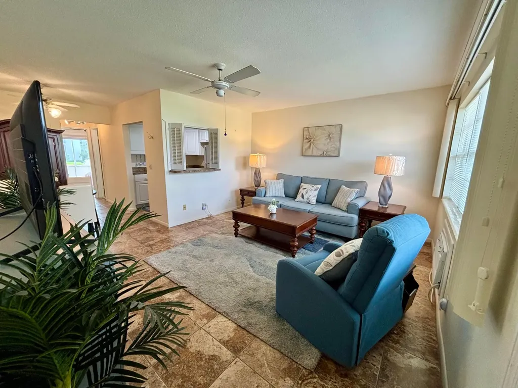 150 Easthampton G West Palm Beach FL 33417