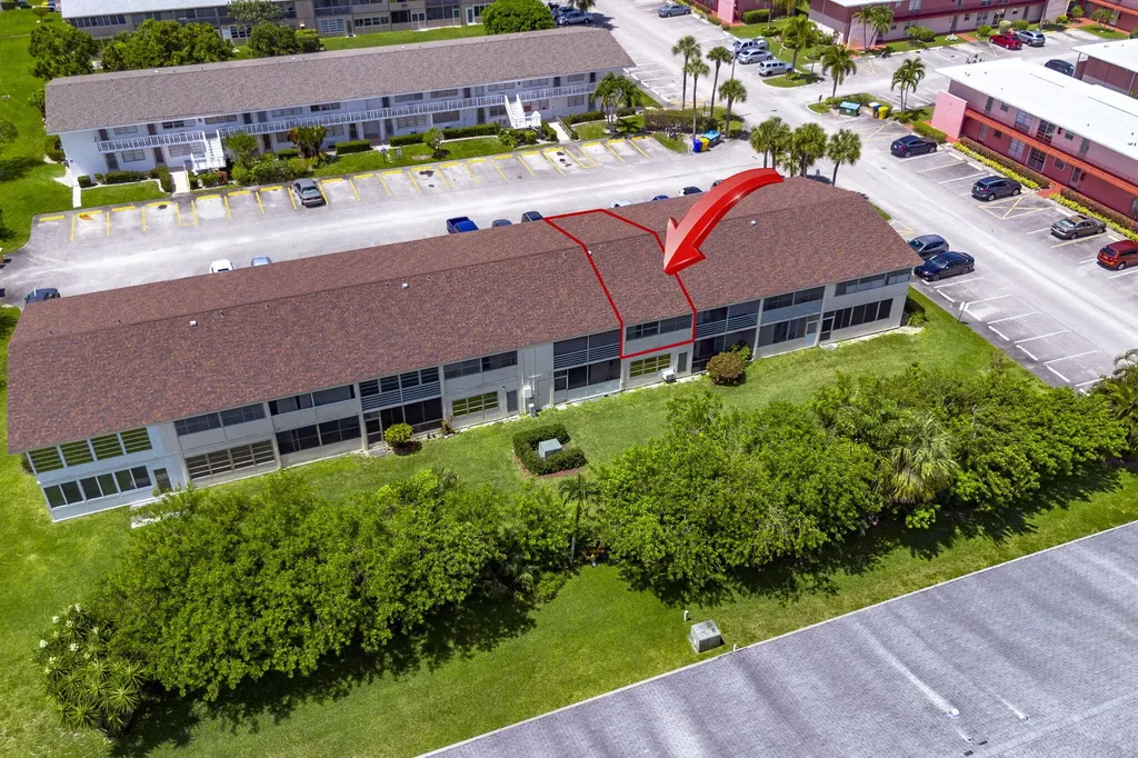 77 Kingswood West Palm Beach FL 33417