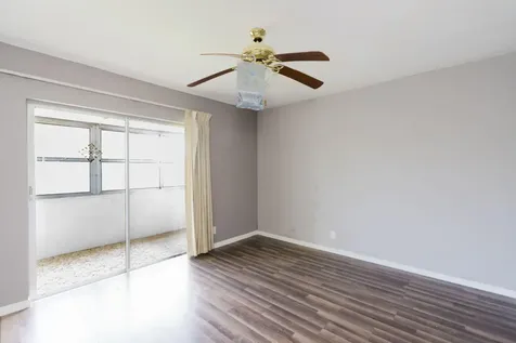 77 Kingswood West Palm Beach FL 33417