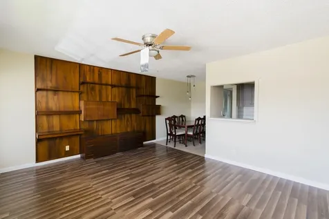 77 Kingswood West Palm Beach FL 33417