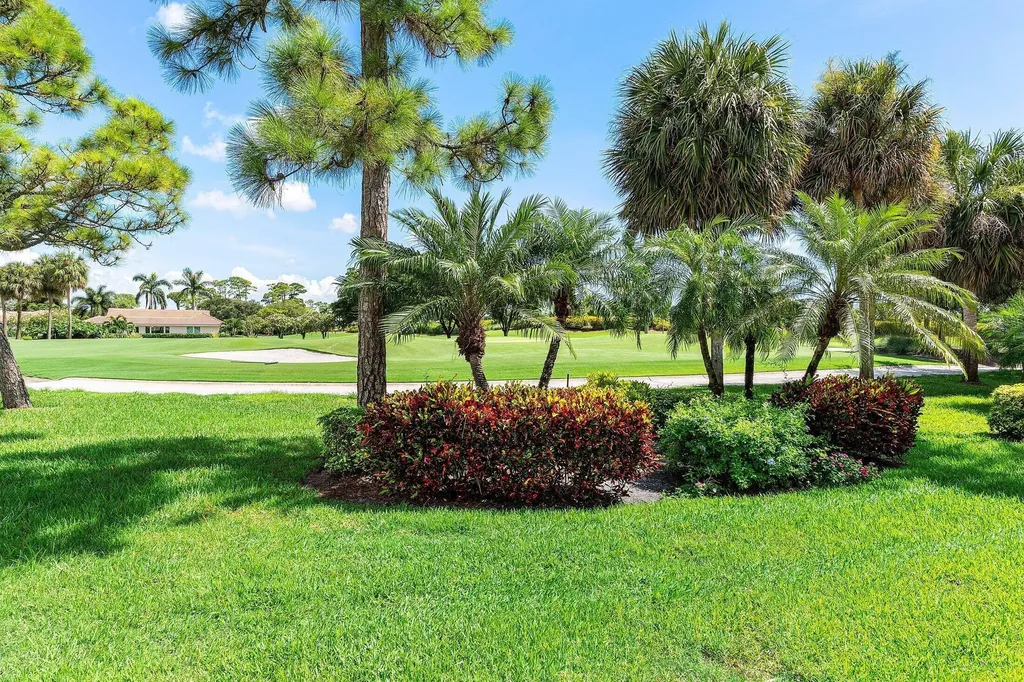4085 Kittiwake Court Boynton Beach FL 33436